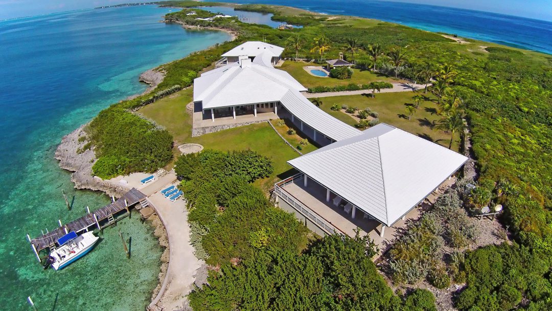 Tilloo Pond perched on the Sea of Abaco