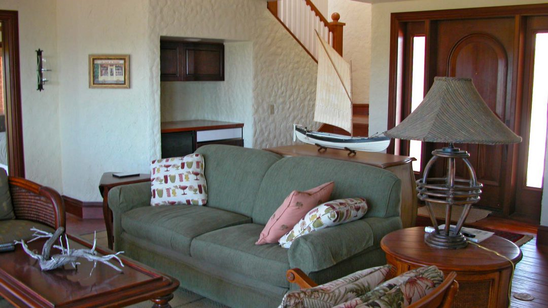 guest villa living room
